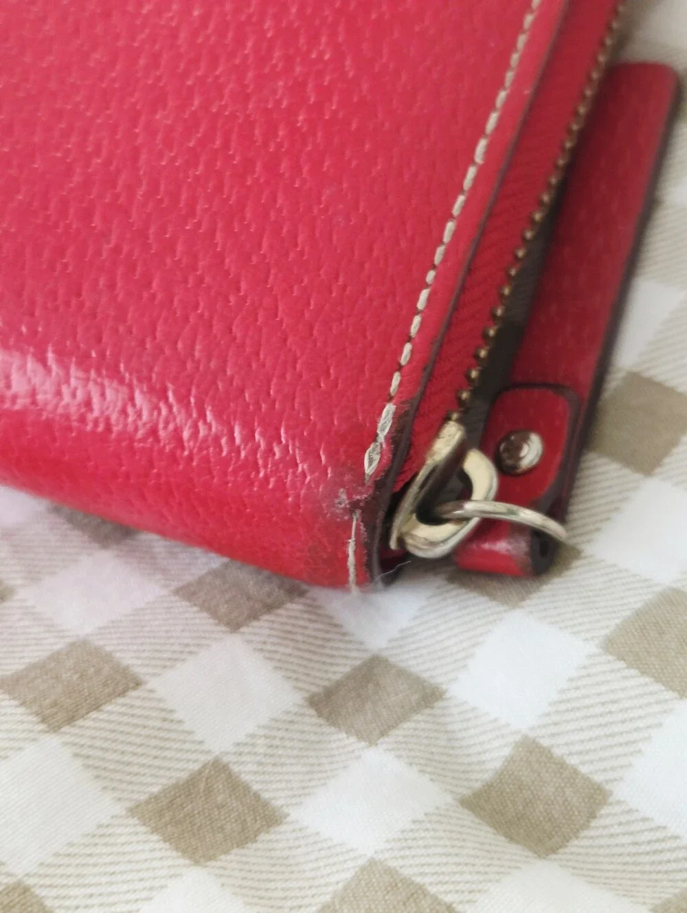 Kate Spade Wellesley Neda Red Pebbled Leather Zip-Around Wallet